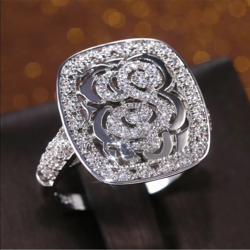 New Vintage 925 Silver White Sapphire Ring